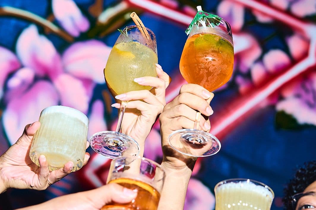 2-4-1 Cocktail Saturday! 🍹